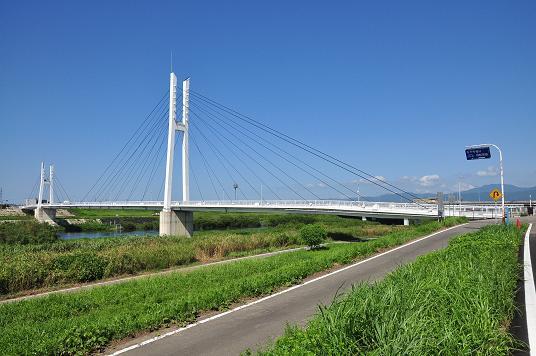 中角自転車道橋